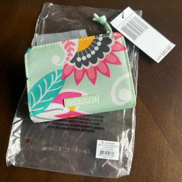 Vera Bradley Bags Vera Bradley Lighten Up Small Rfid Wallet Poshmark
